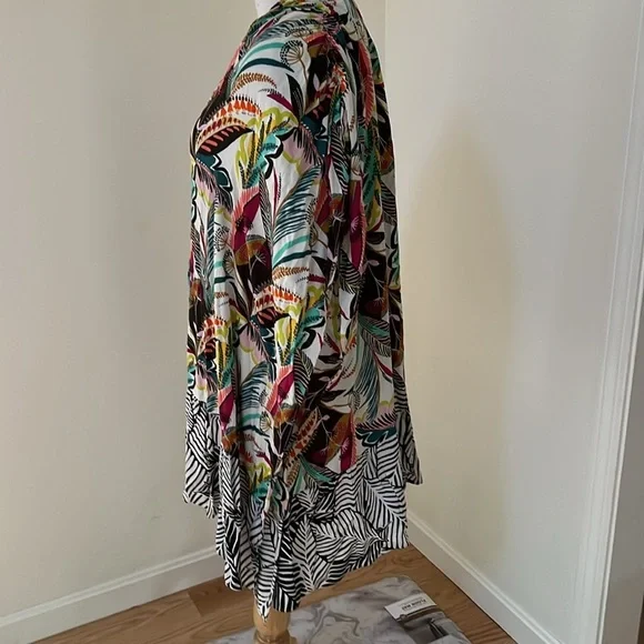 New! Anna and Ava OS printed multi duster/Cover up.